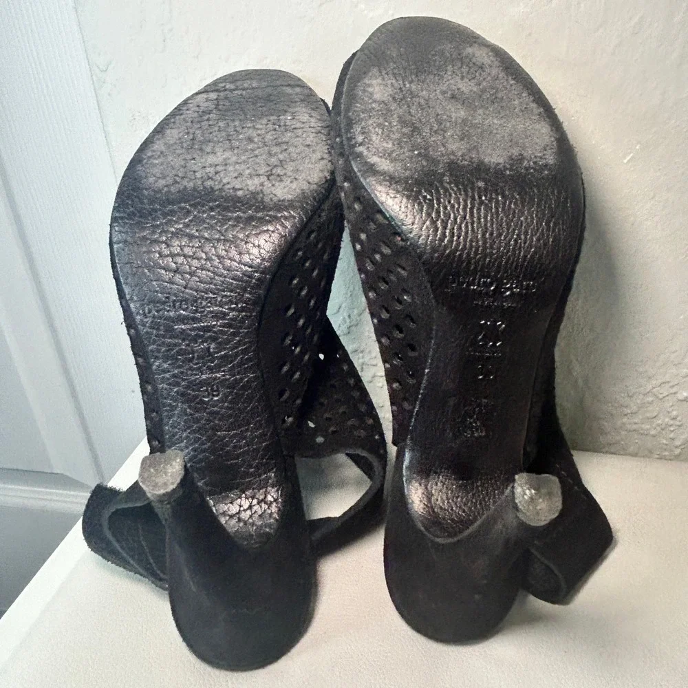 Pedro Garcia Sofia Black Suede Leather Peep Toe Heels Slingback‎ Perforated Sz 9